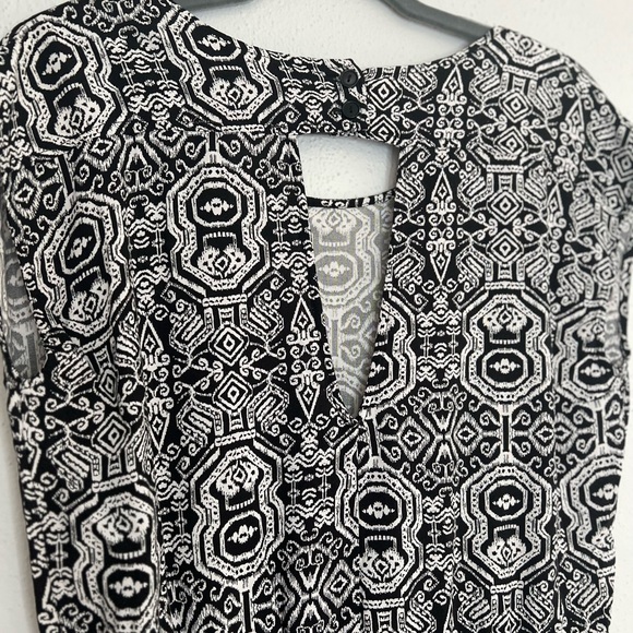 Ambiance Apparel black and white shorts romper women’s size large - Picture 4 of 6